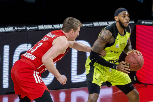 赛道表现 赛道表现